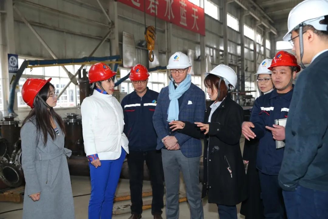 精诚相助 携手启航--？？？？？？？？松梨诨葜菀蚁┮黄谙钅孔氨钙粼艘鞘皆猜殖桑