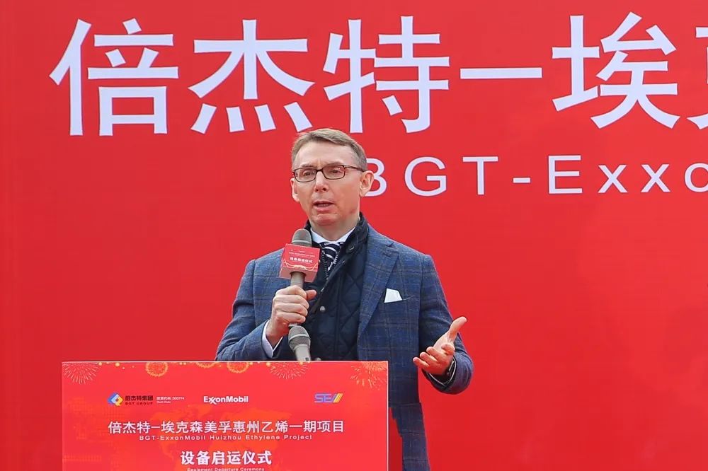 精诚相助 携手启航--？？？？？？？？松梨诨葜菀蚁┮黄谙钅孔氨钙粼艘鞘皆猜殖桑