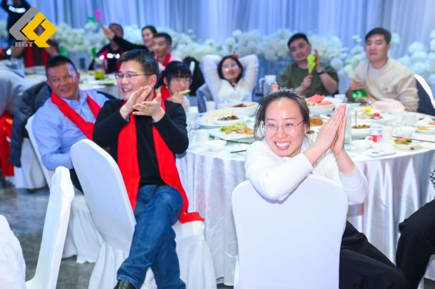 倍头条 | 同心聚力新征程 尊龙凯z6mg官网2023年会盛典圆满举行！